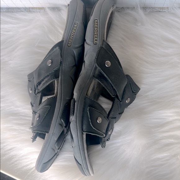 MERRELL Sandals Black Slip-on Sandals - Size 9 - Picture 5 of 10